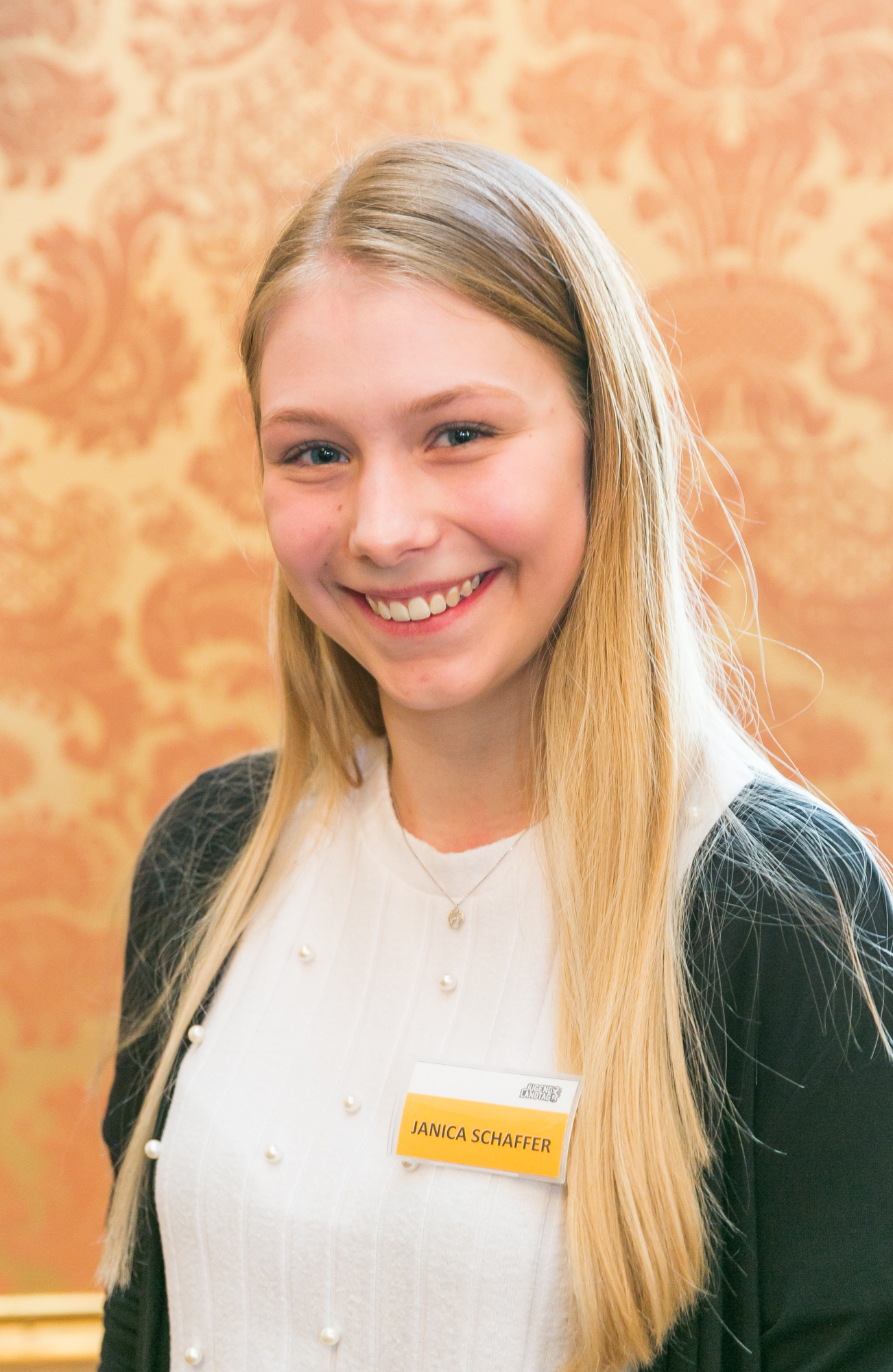 Janica Schaffer Janica Schaffer