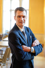 Portraitbild Mag. Christian Moser