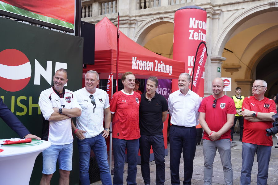 Mario Haas, LH Mario Kunasek, Rudi Roth, Franco Foda, LTP Gerald Deutschmann, Rene Ziesler, Klaus Herrmann
