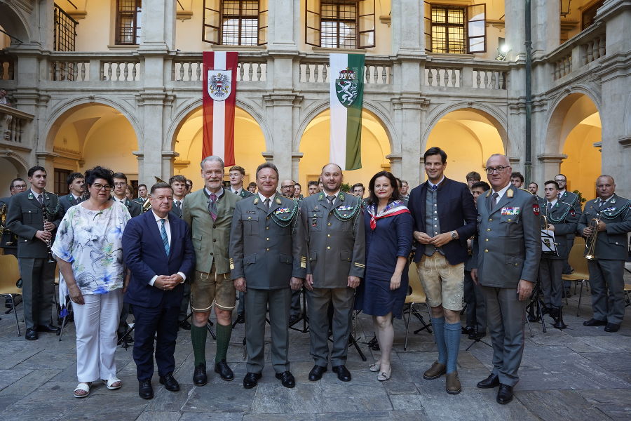 3.LTP Ahrer, 2. LTP Amon, LTP Deutschmann, Militärkapellmeister Lackner, Militärkapellmeister Groß, LR Holzer, LR Amesbauer, Militärkommandant Zöllner