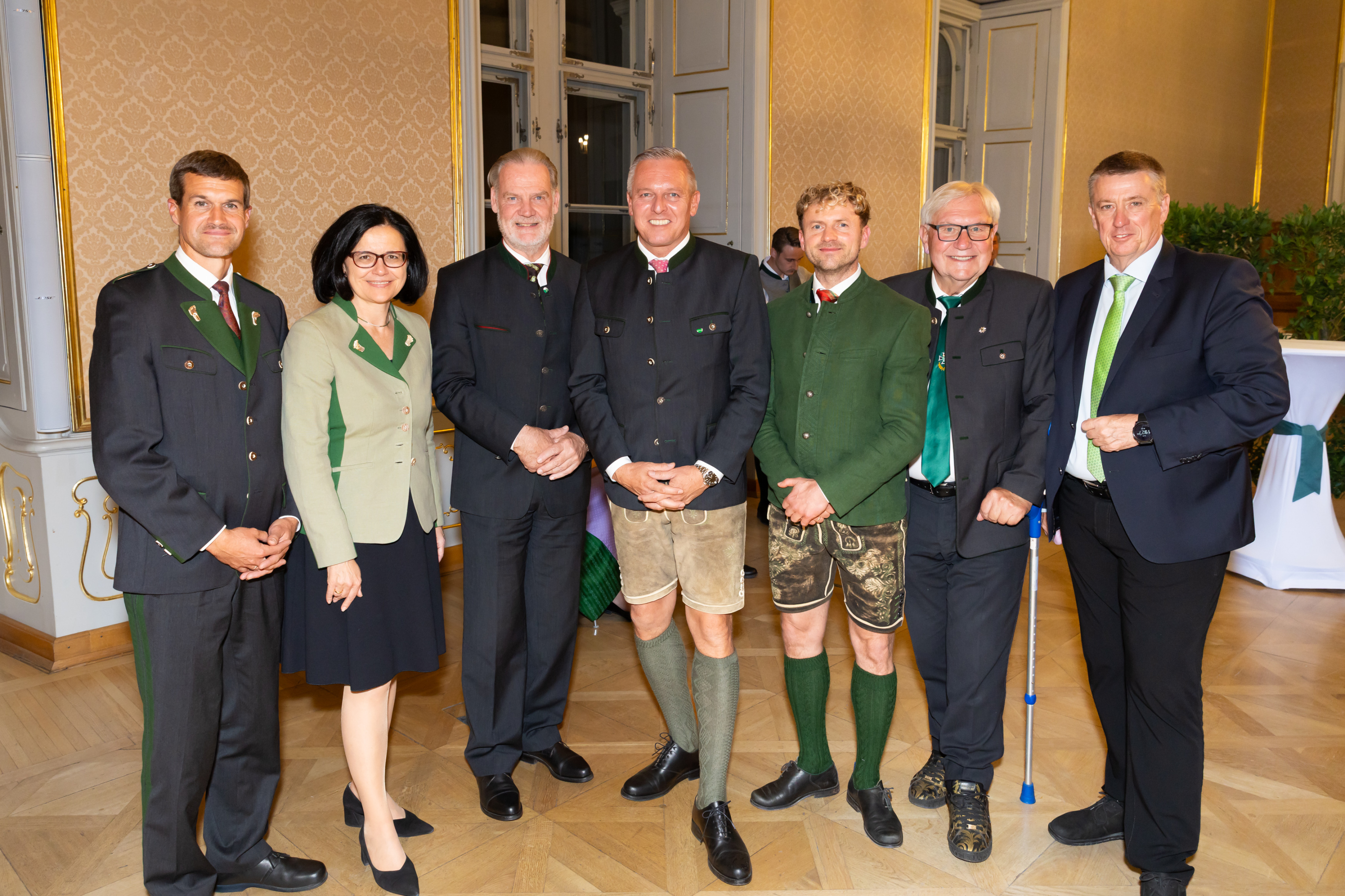 Gruppenfoto Matuska, Holasek, Deutschmann, Kunasek, Gabalier, Majcen, Zenz